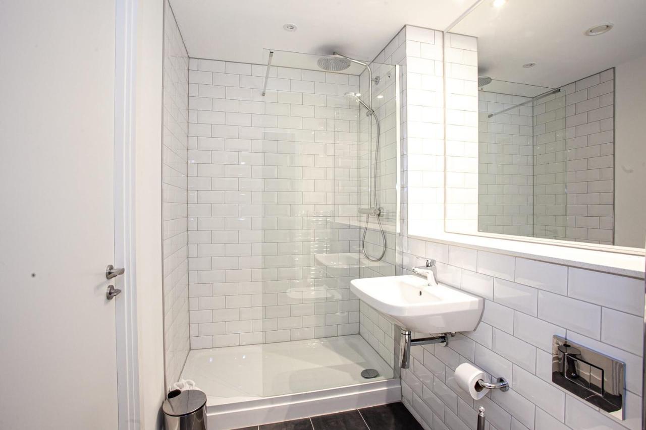 Stunning 1 Bedroom Apartment In A Converted Printing Press Manchester Esterno foto