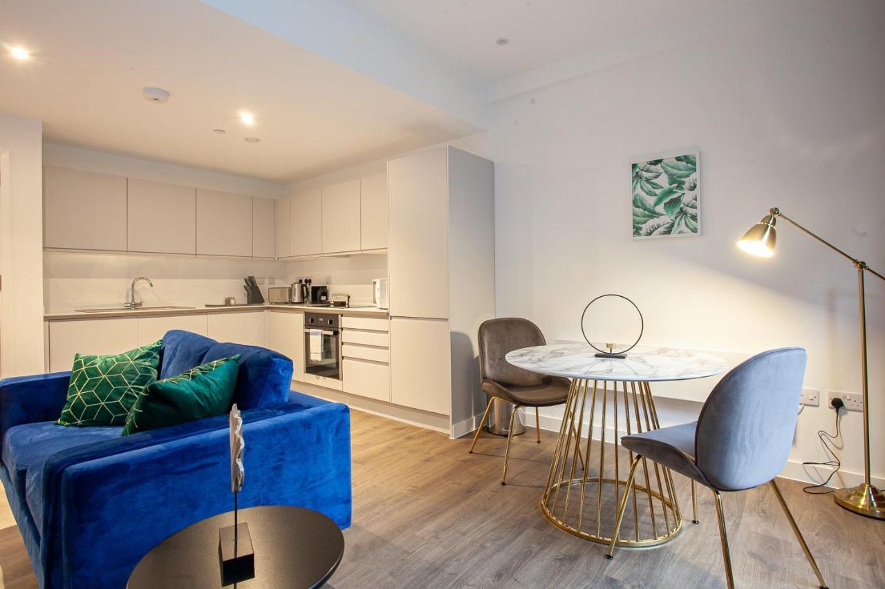 Stunning 1 Bedroom Apartment In A Converted Printing Press Manchester Esterno foto